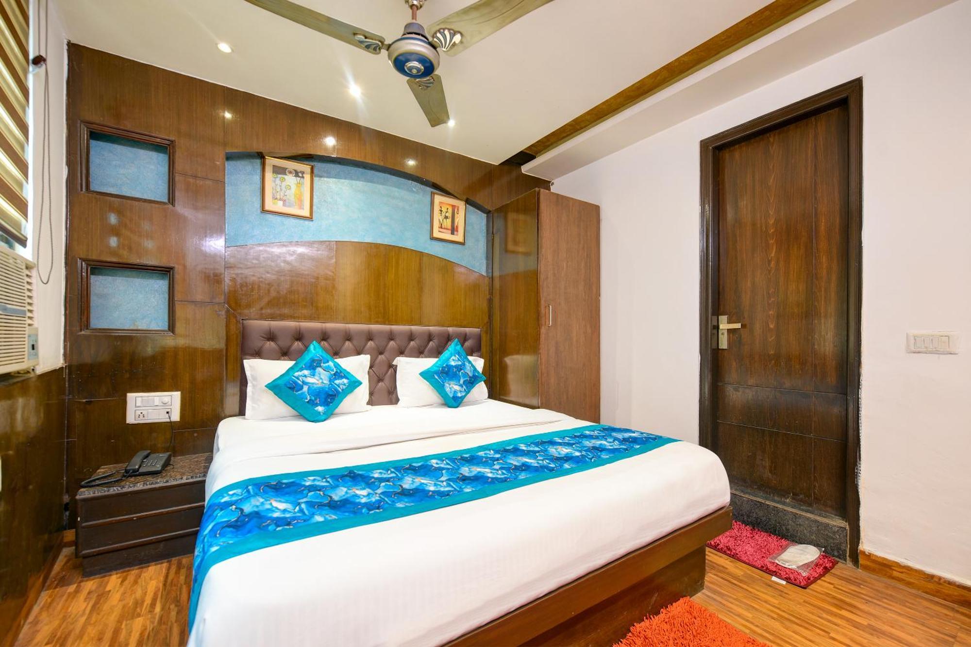 Hotel Le Grand - Walk-In From Rk Ashram Metro Station 뉴델리 외부 사진
