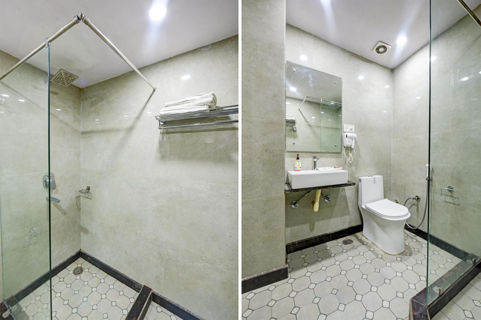 Hotel Le Grand - Walk-In From Rk Ashram Metro Station 뉴델리 외부 사진