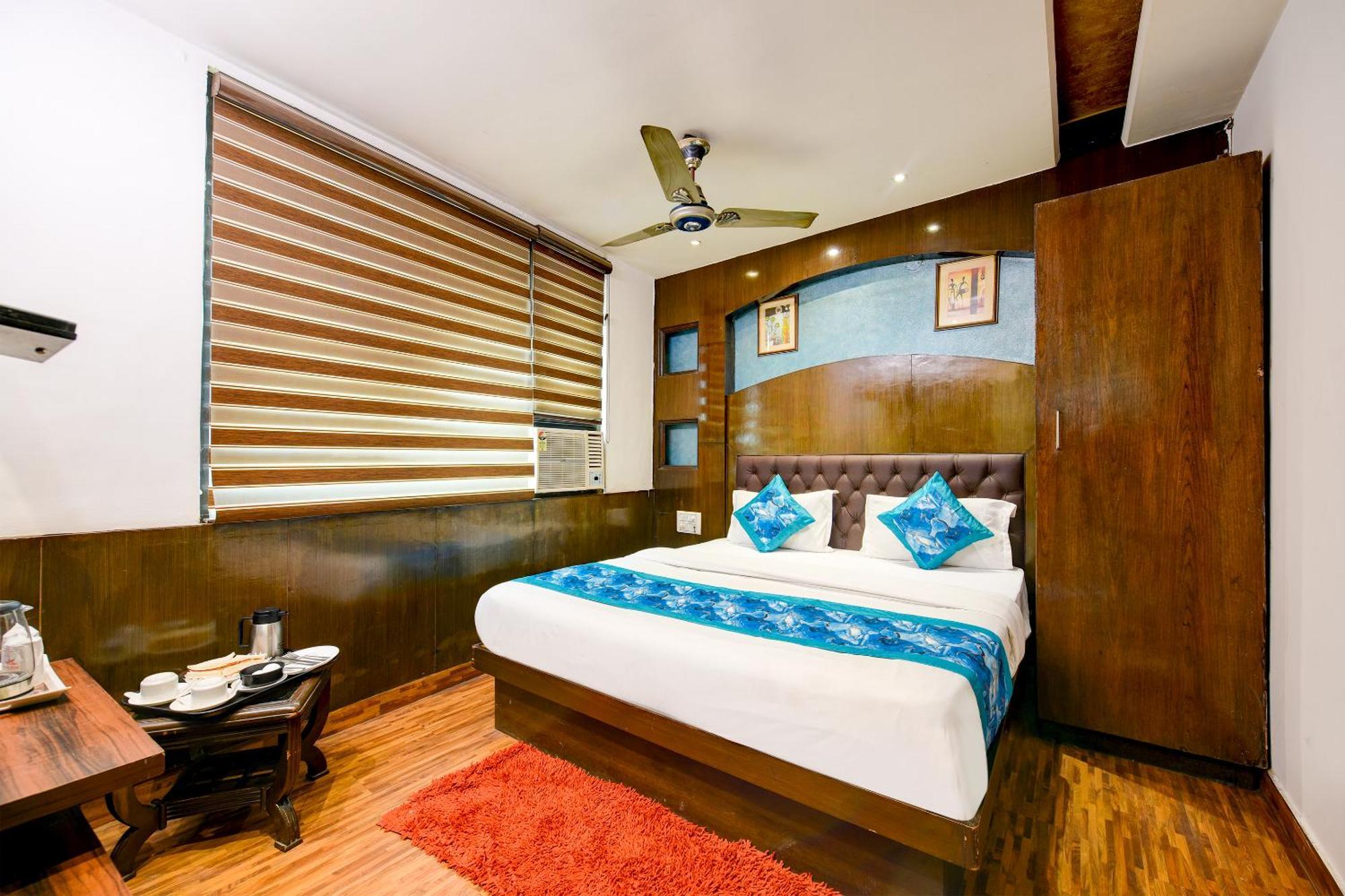 Hotel Le Grand - Walk-In From Rk Ashram Metro Station 뉴델리 외부 사진