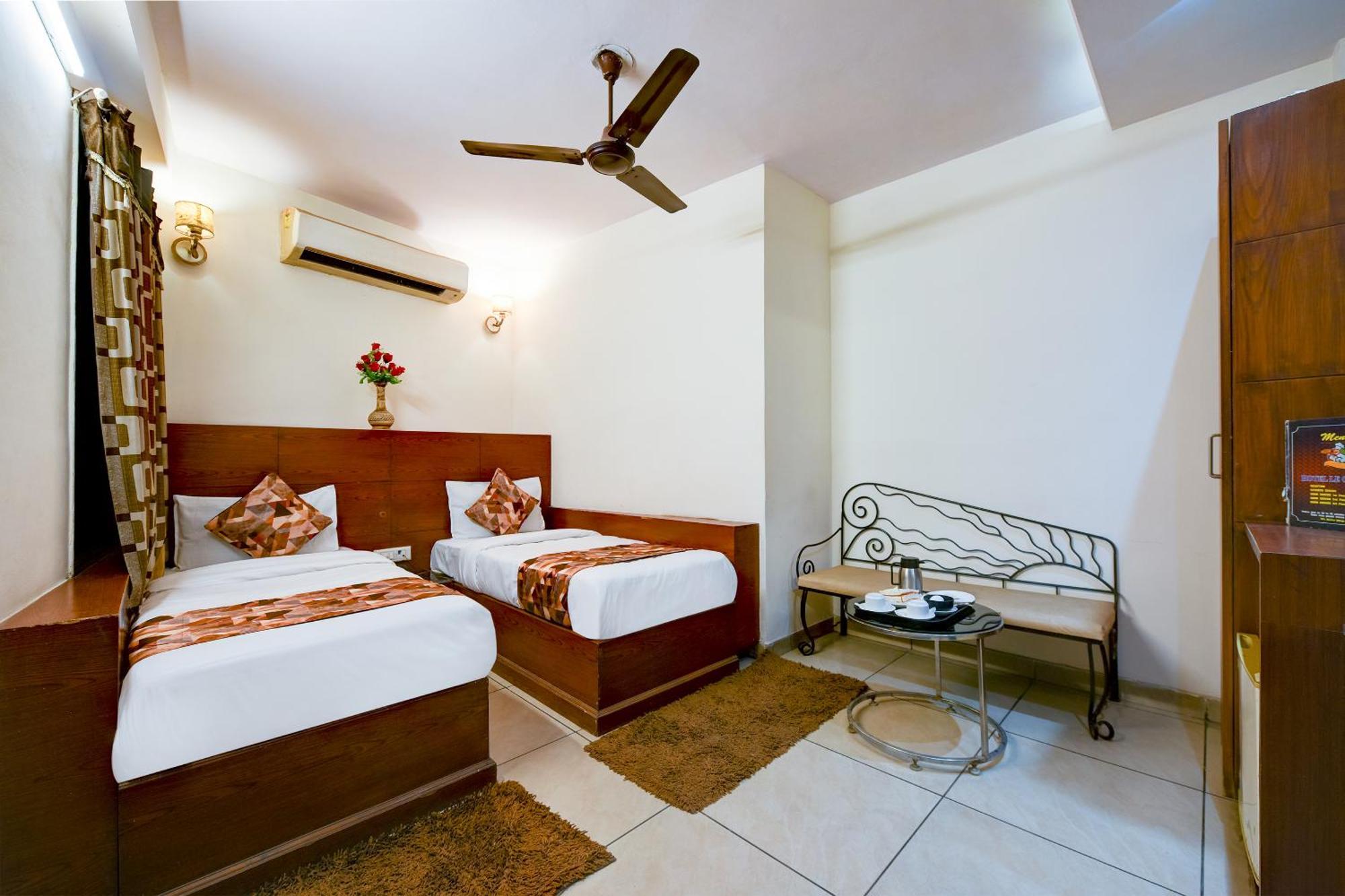 Hotel Le Grand - Walk-In From Rk Ashram Metro Station 뉴델리 외부 사진