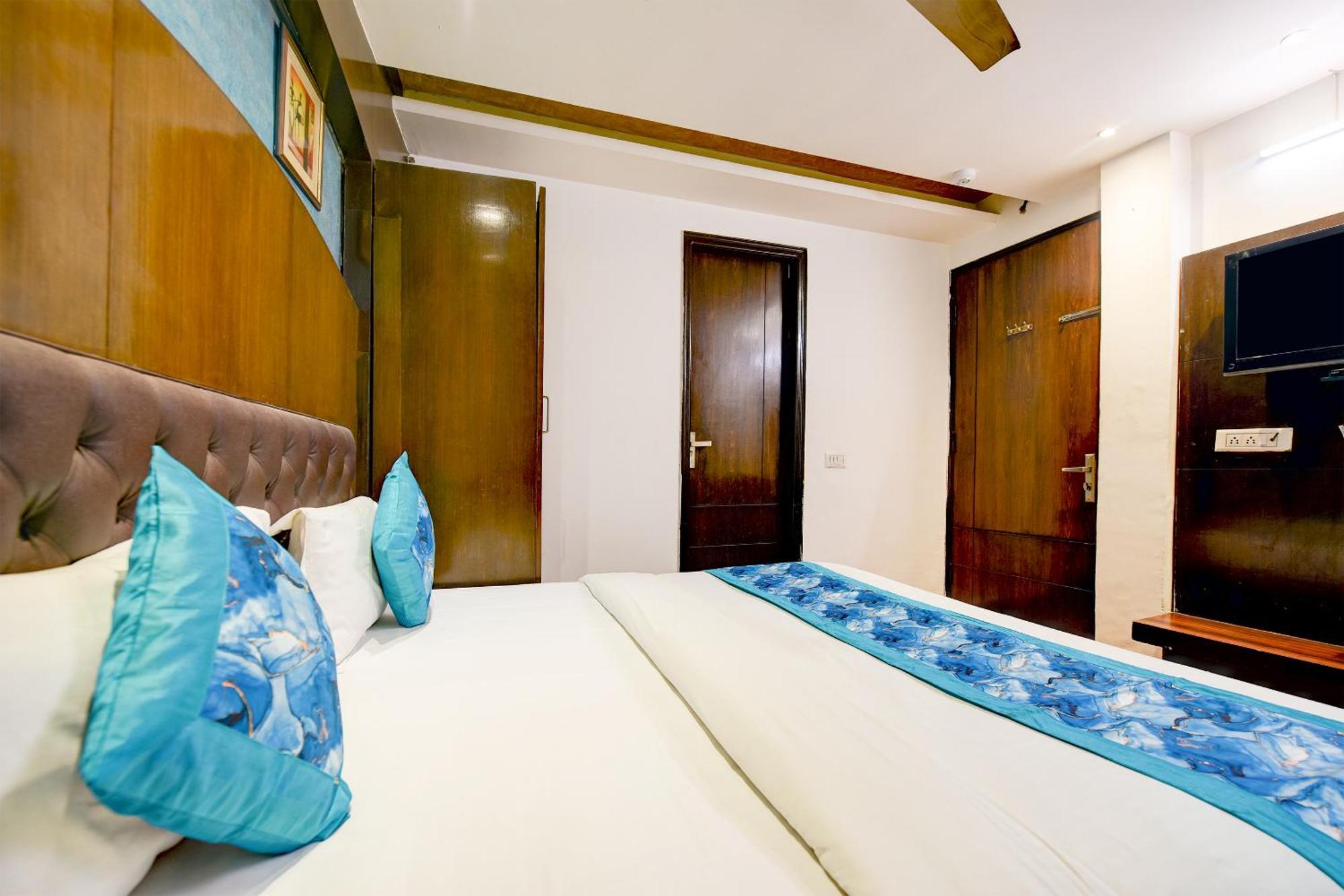 Hotel Le Grand - Walk-In From Rk Ashram Metro Station 뉴델리 외부 사진